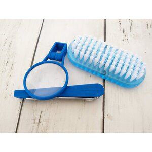 Avon Toenail Clipper with Magnifier New Footworks Pedicure Kit + Nail Brush